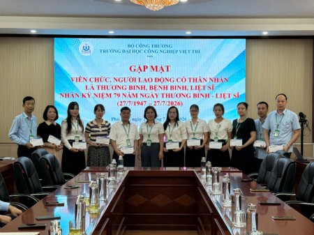 Gặp mặt viên chức, người lao động có thân nhân là thương binh, bệnh binh, liệt sĩ nhân dịp kỷ niệm 79 năm Ngày Thương binh - Liệt sĩ (27/7/1947 – 27/7/2026)